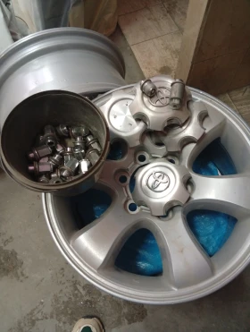 Джанти за Toyota Land cruiser, снимка 4 - Гуми и джанти - 52040316