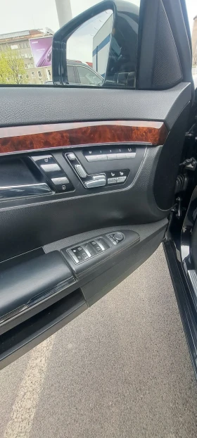 Mercedes-Benz S 500, снимка 10