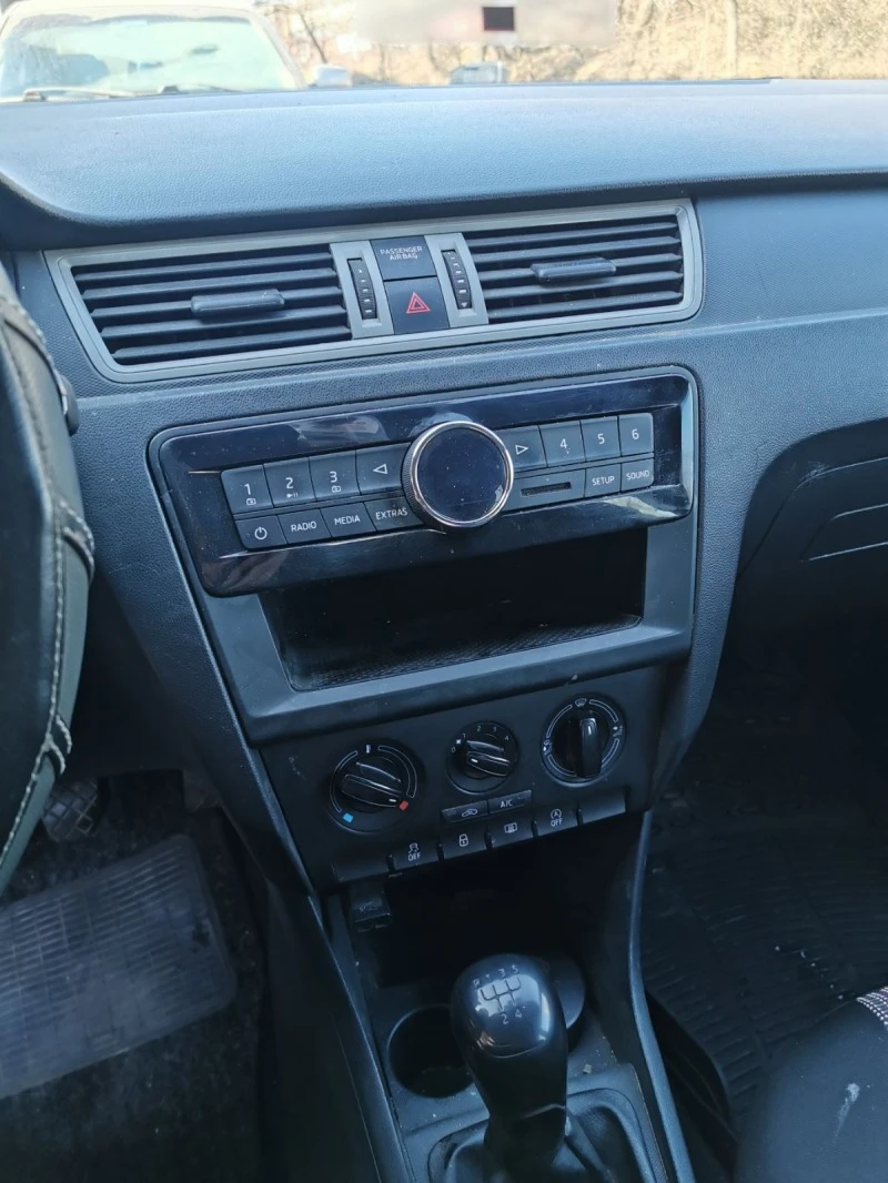 Skoda Rapid 1.2, снимка 4 - Автомобили и джипове - 48201443