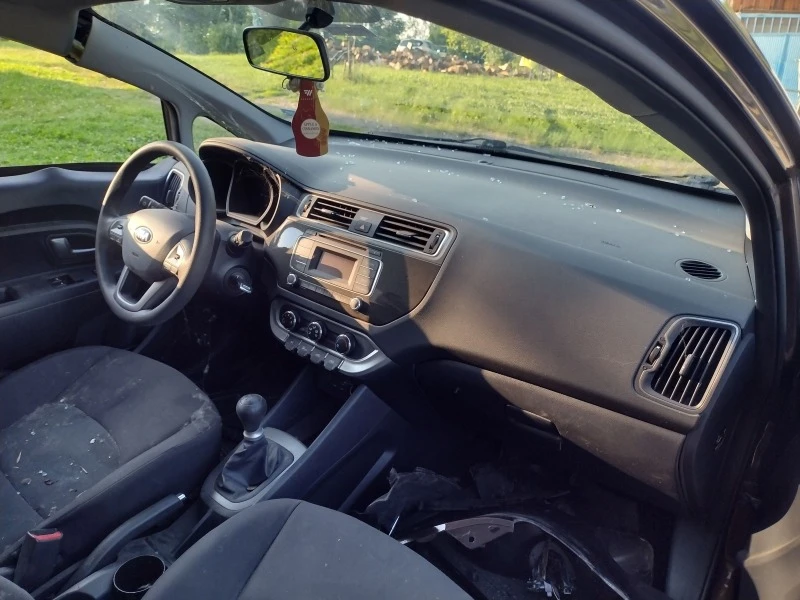 Kia Rio 1.2i 39000 км, снимка 5 - Автомобили и джипове - 41415798