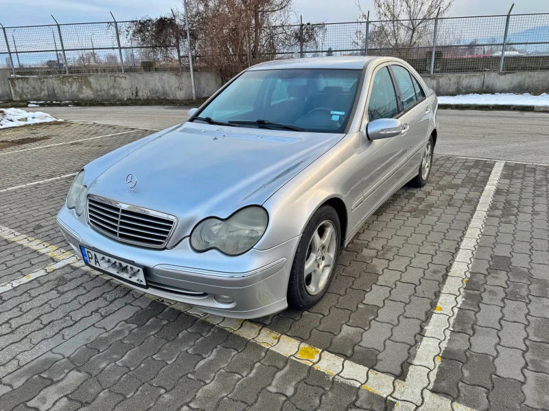 Mercedes-Benz C 270 2.7 CDI, снимка 2 - Автомобили и джипове - 48694332