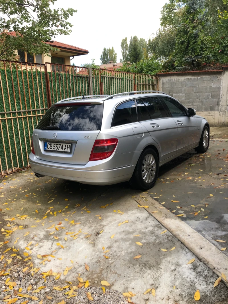 Mercedes-Benz C 220, снимка 4 - Автомобили и джипове - 49519019