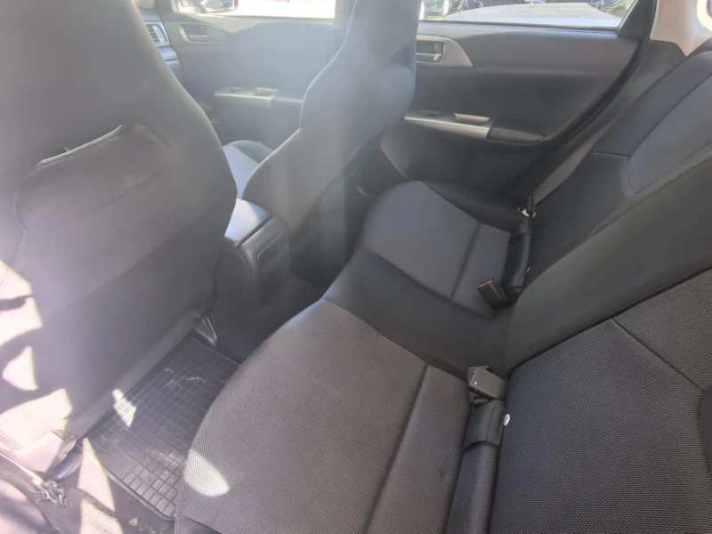 Subaru Impreza, снимка 8 - Автомобили и джипове - 50860523