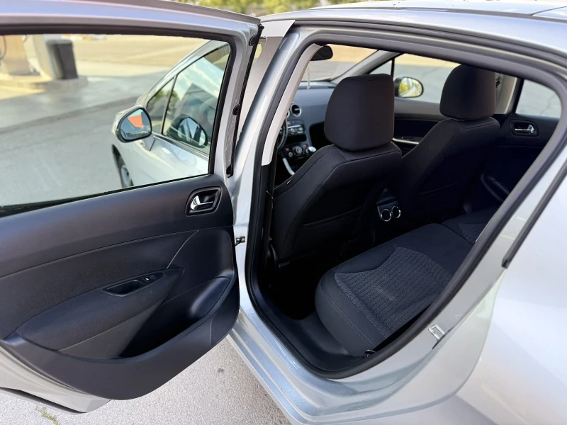 Peugeot 308 1.6 HDI, снимка 10 - Автомобили и джипове - 52752696