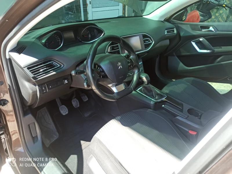 Peugeot 308 1.2 Бензин и Газ, снимка 8 - Автомобили и джипове - 52648318