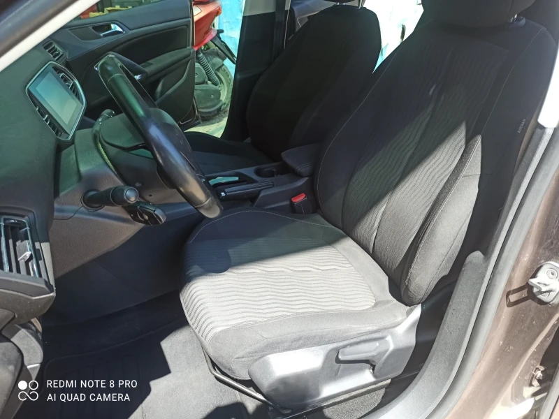 Peugeot 308 1.2 Бензин и Газ, снимка 7 - Автомобили и джипове - 52648318