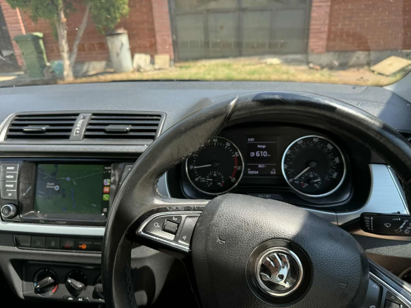 Skoda Fabia 1.0 Tsi 95, снимка 8 - Автомобили и джипове - 52921473
