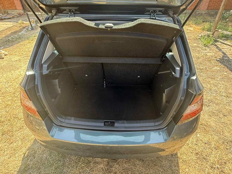 Skoda Fabia 1.0 Tsi 95, снимка 5 - Автомобили и джипове - 52921473