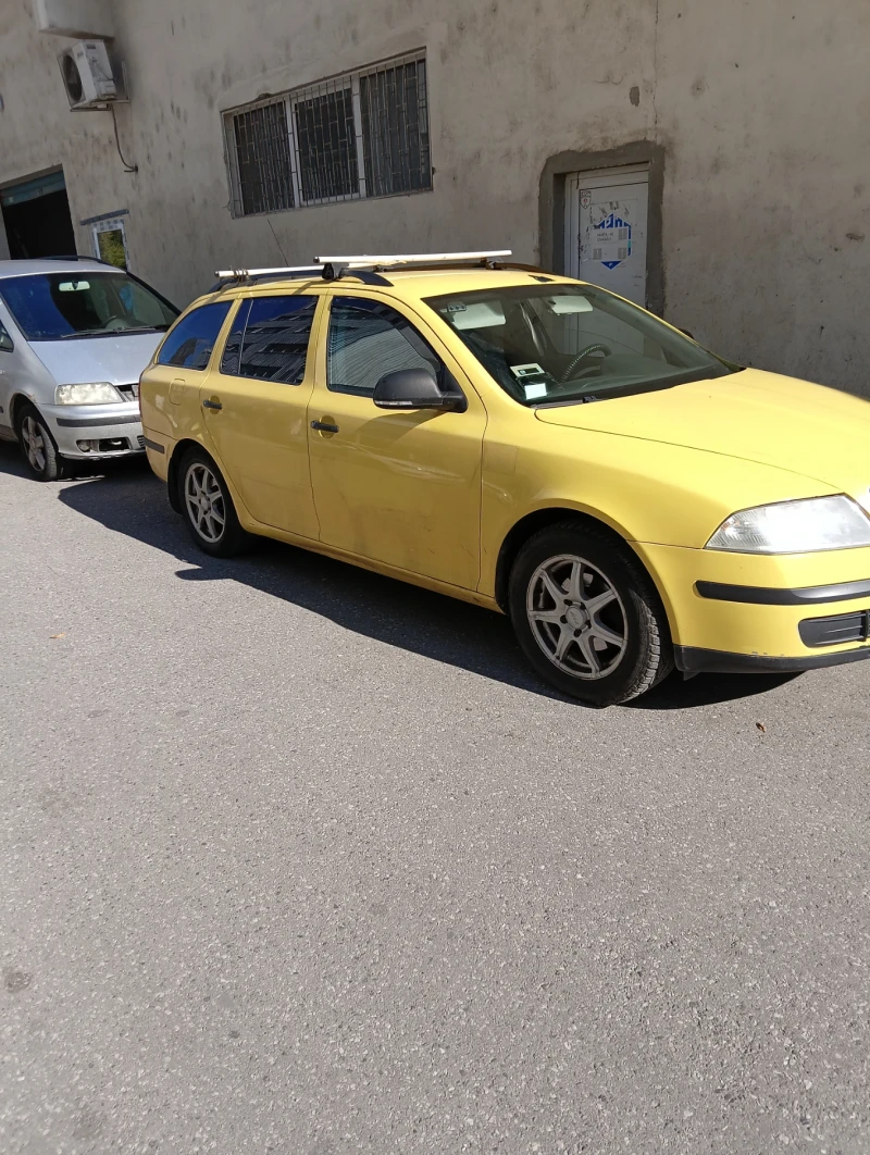 Skoda Octavia 1.6 mpi s gazova, снимка 2 - Автомобили и джипове - 52171281