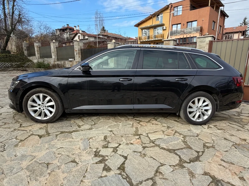 Skoda Superb 2.0TDI/4X4/ПОГРЕВ/ЕЛ.СЕДАЛКИ, снимка 3 - Автомобили и джипове - 52858904