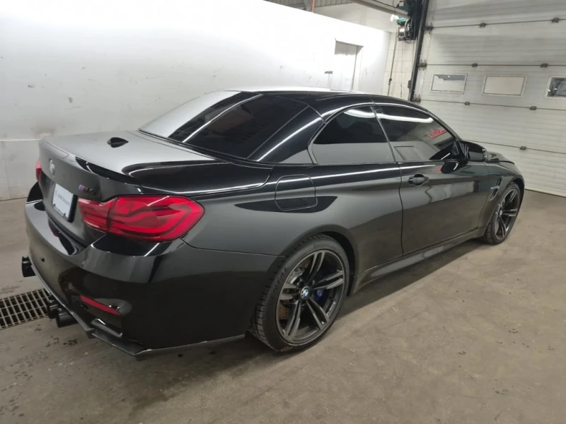 BMW M4 * CABRIOLET * CARFAX * БЕЗ ПЪРВОНАЧАЛНА ВНОСКА, снимка 3 - Автомобили и джипове - 52962523