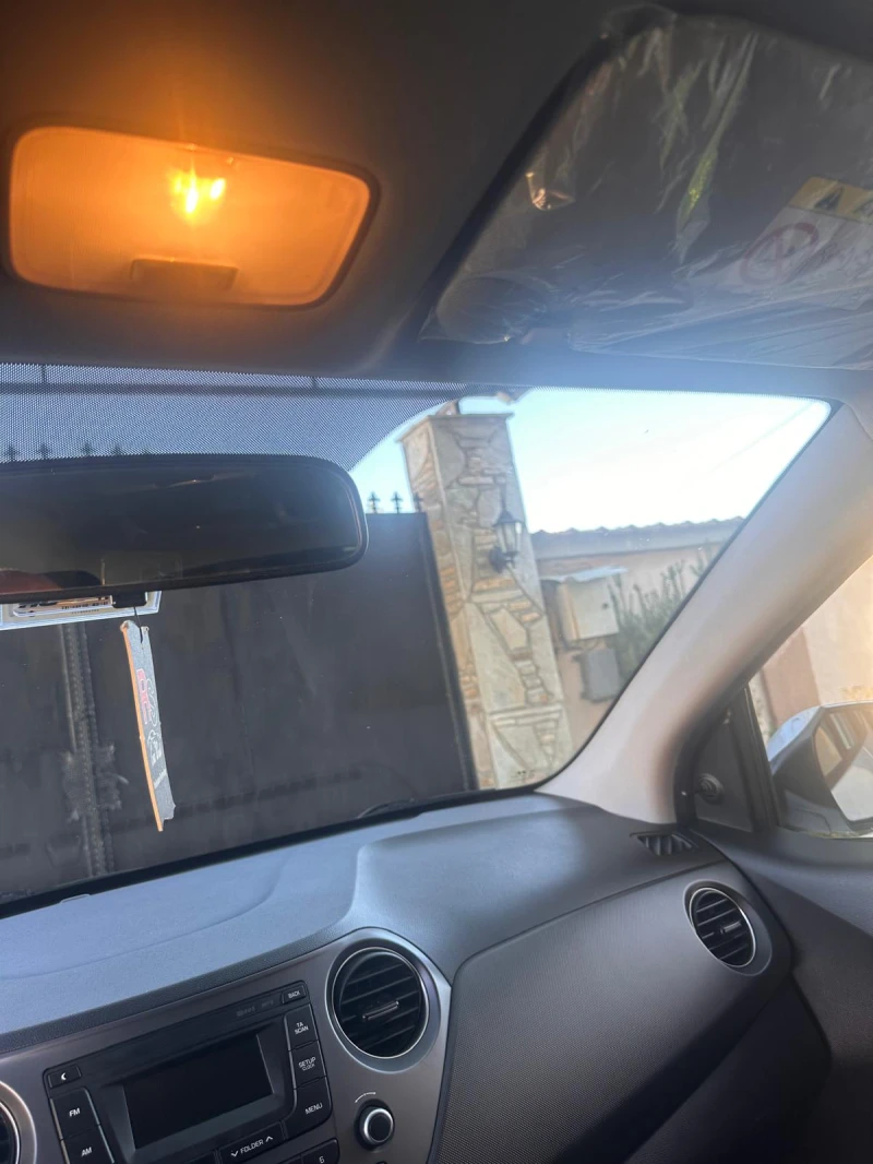 Hyundai I10, снимка 8 - Автомобили и джипове - 53010100