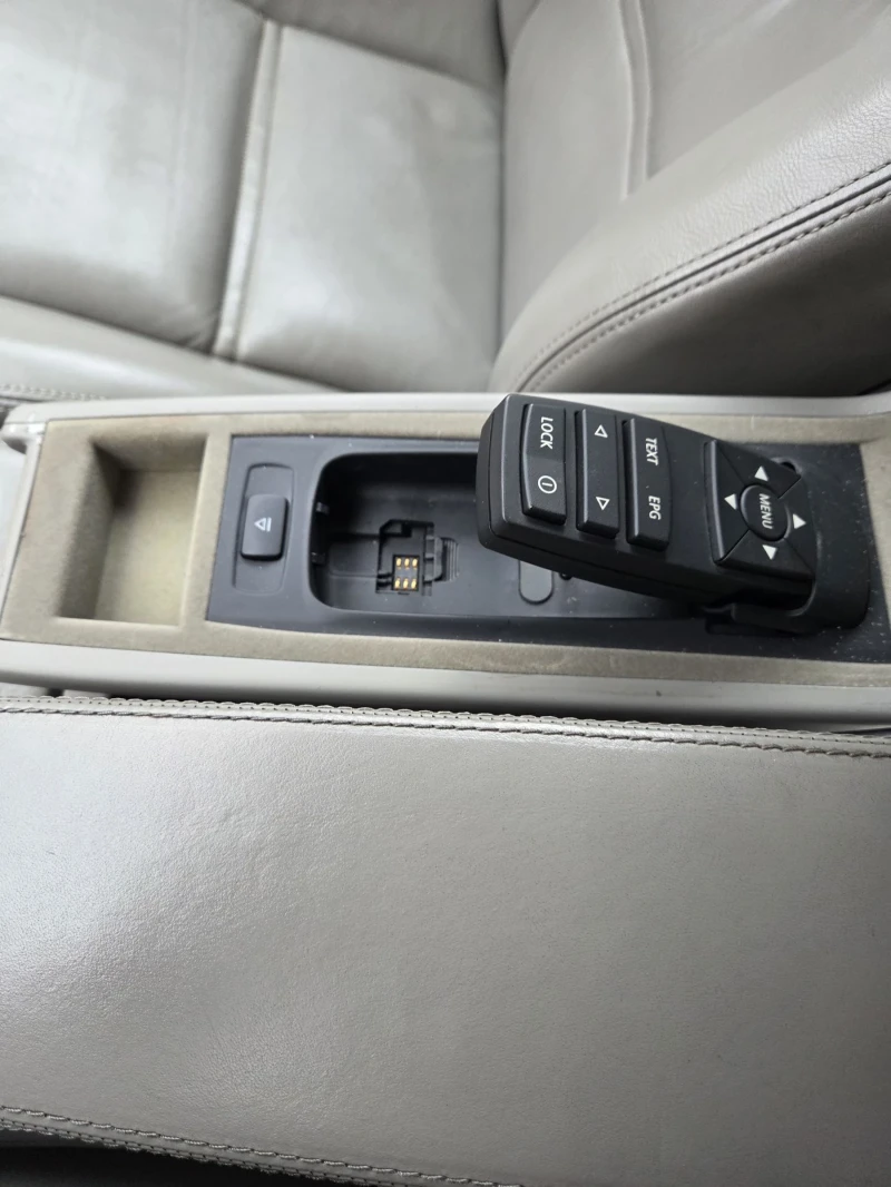 Audi A8 3000, снимка 14 - Автомобили и джипове - 53046086