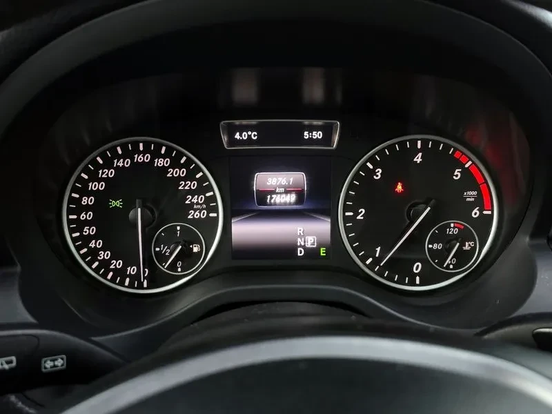 Mercedes-Benz A 200 2.0, снимка 8 - Автомобили и джипове - 54279022