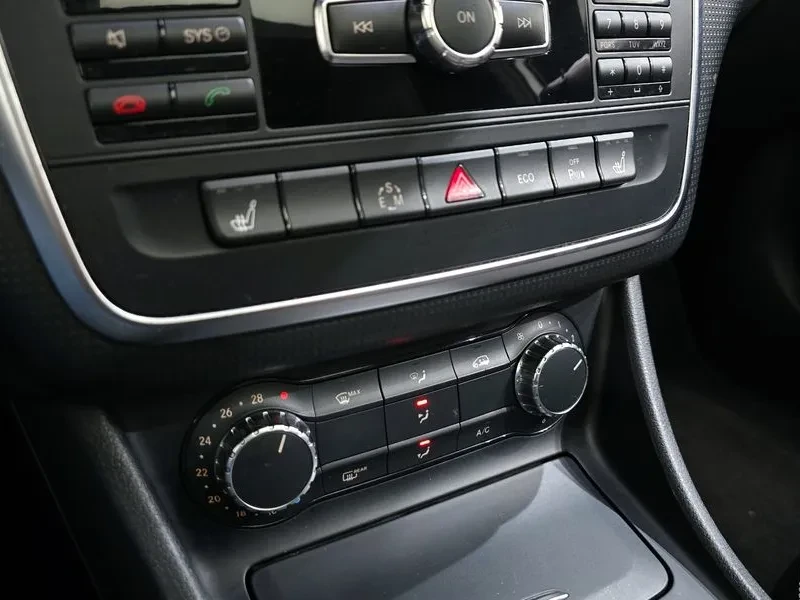 Mercedes-Benz A 200 2.0, снимка 16 - Автомобили и джипове - 54279022