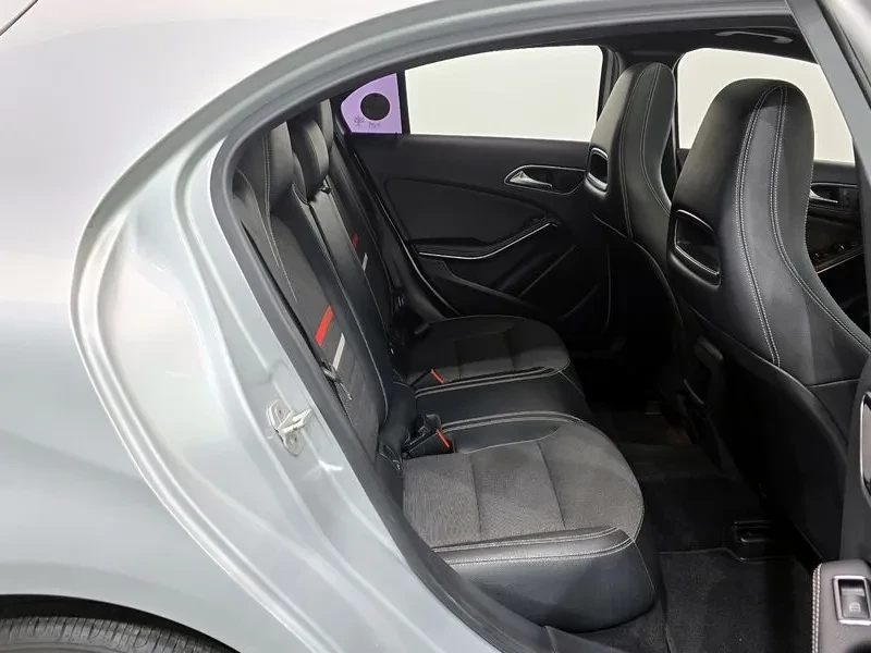 Mercedes-Benz A 200 2.0, снимка 12 - Автомобили и джипове - 54279022