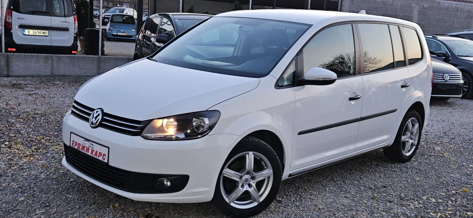 VW Touran 2012г  - изображение 2