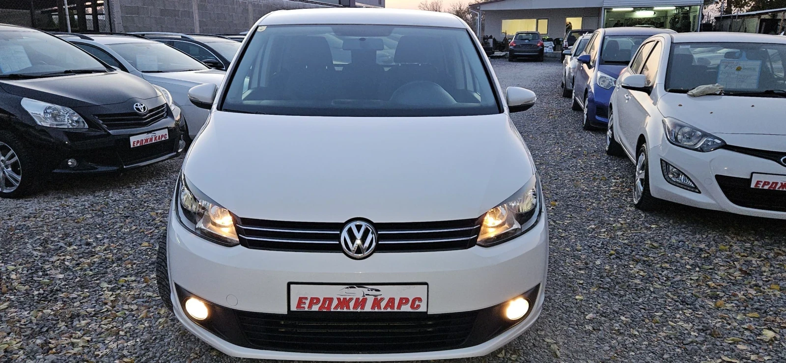 VW Touran 2012г  - изображение 5