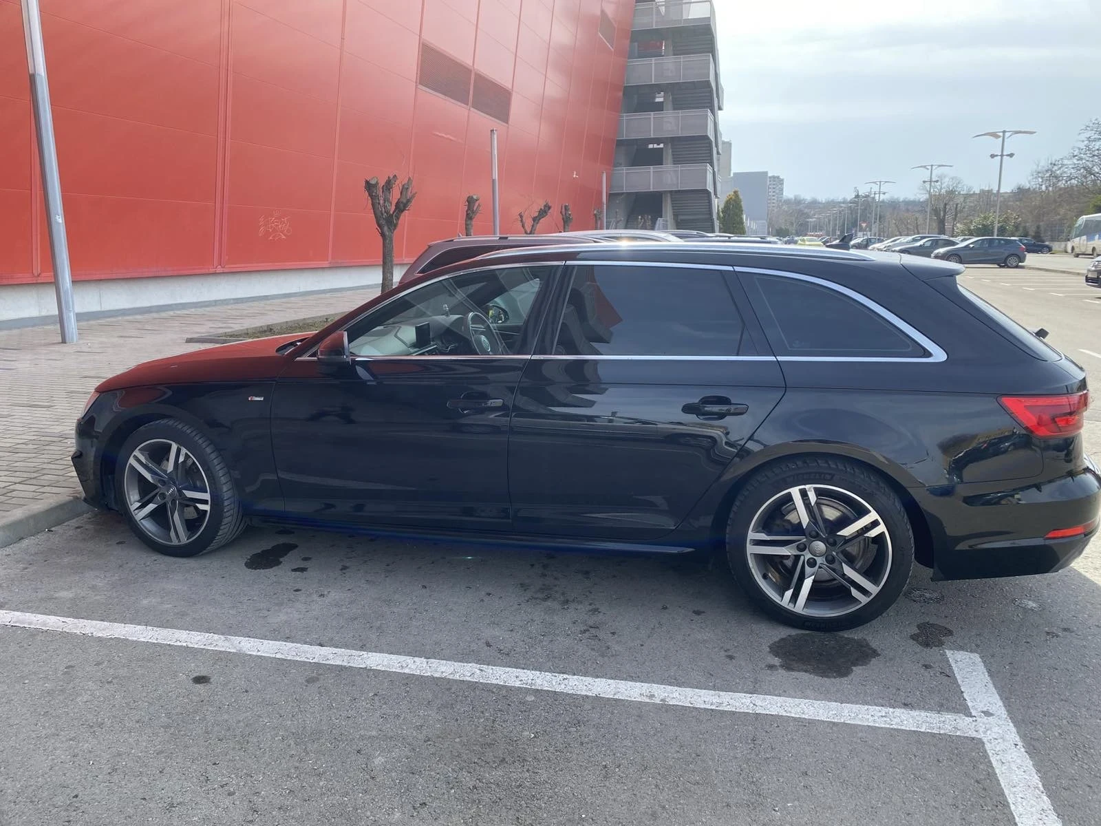 Audi A4 S-Line  - изображение 4