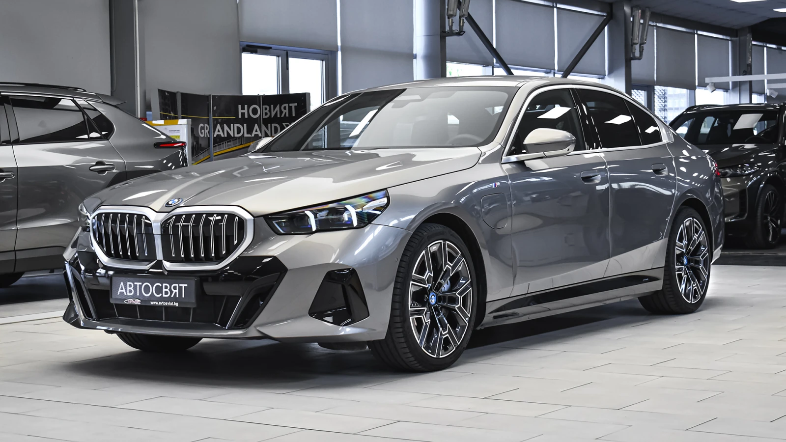 BMW 550 e xDrive M Sport PHEV - изображение 4