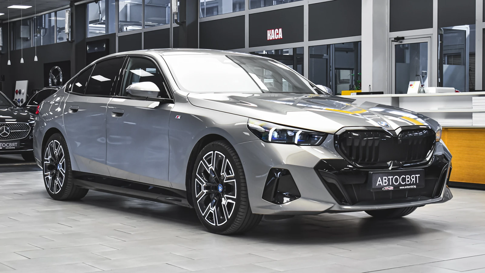 BMW 550 e xDrive M Sport PHEV - изображение 5