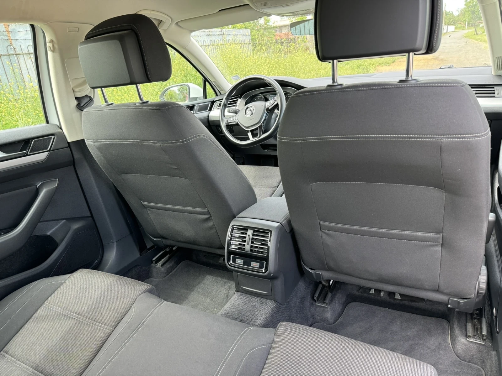 VW Passat  - изображение 8