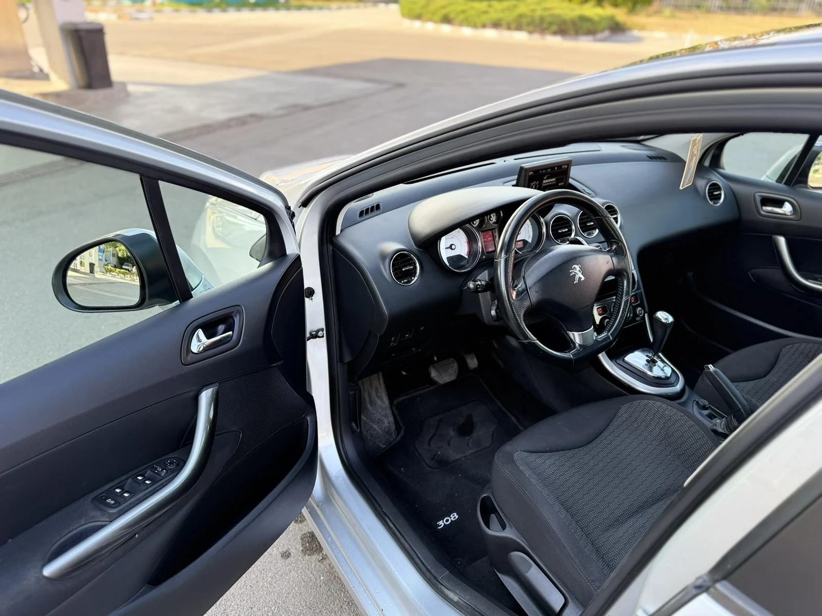 Peugeot 308 1.6 HDI | Mobile.bg � ����������� 12