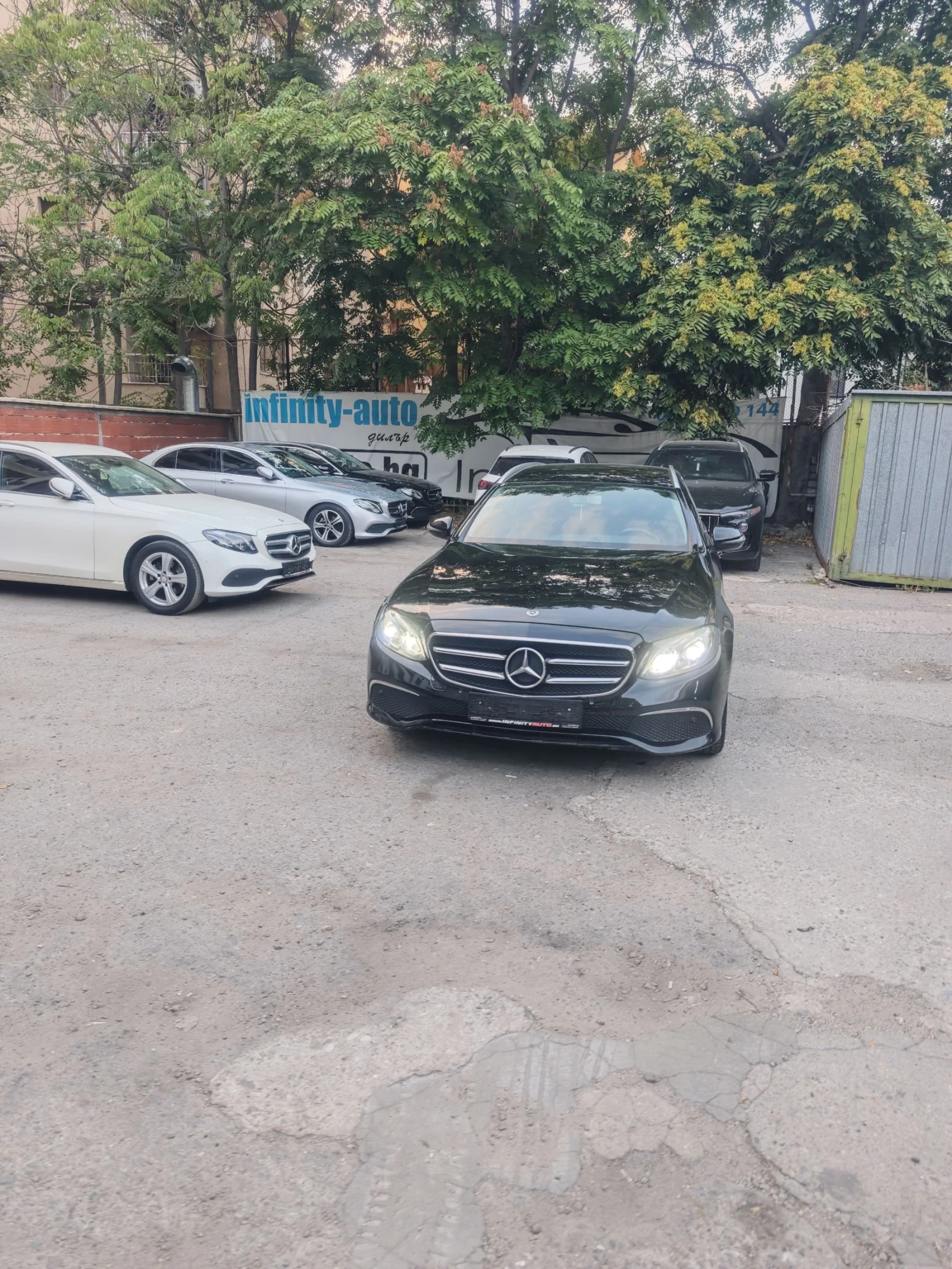 Mercedes-Benz E 220 AMG, АМБИЕНТ, ДИГИТАЛЕН ДИСПЛЕЙ, ФУЛ!  - изображение 2
