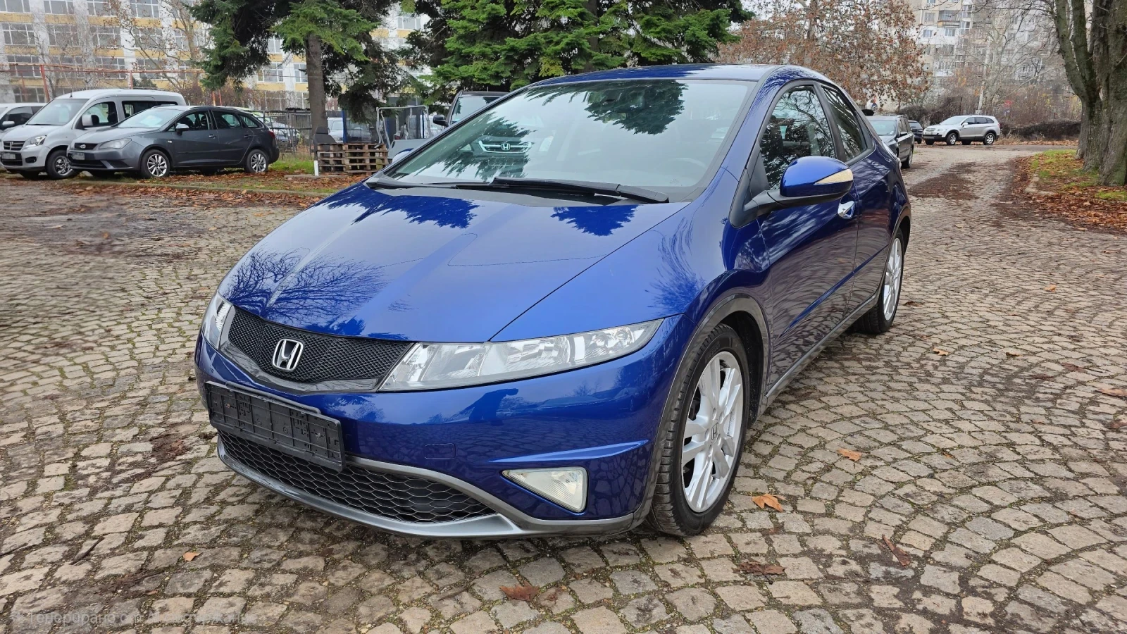 Honda Civic 2.2i-CDTi 140k.c. FaceLift 2011  - изображение 2