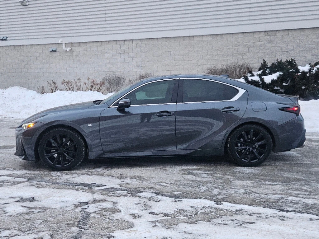 Lexus IS 300 * АВТО КРЕДИТ* ЦЕНА ДО БГ * СЕРВИЗНА ИСТОРИЯ *  - изображение 4