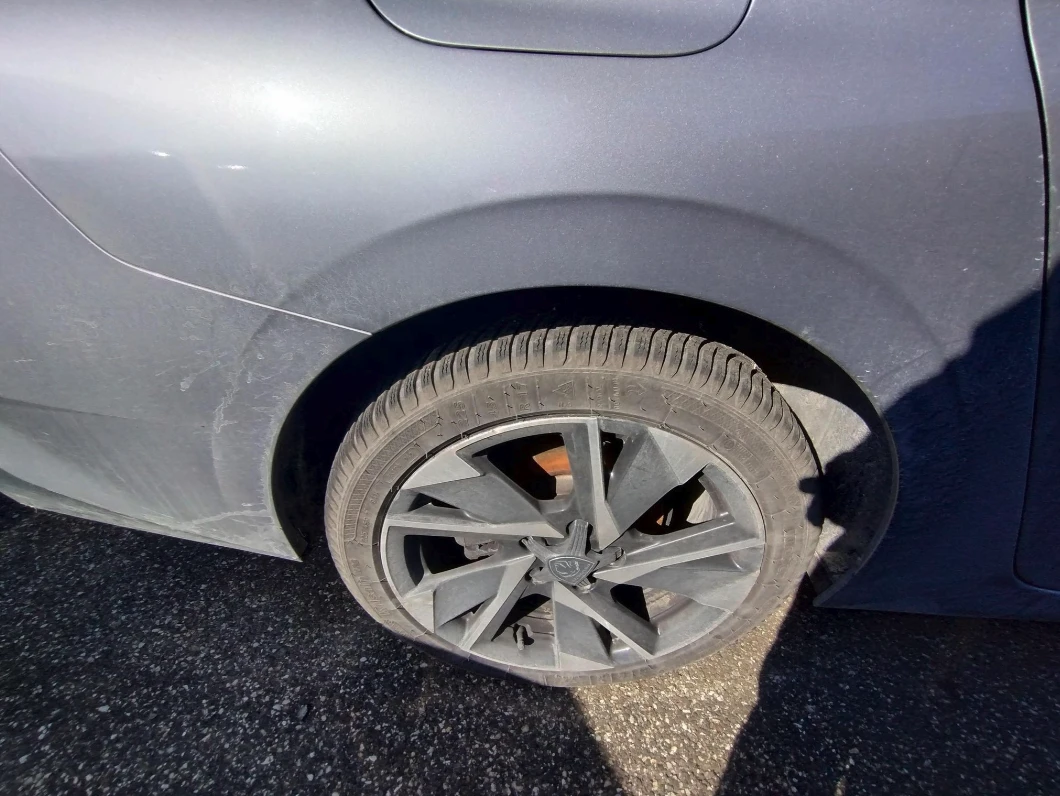 Peugeot 308 SW 1.2i Allure, снимка 6 - Автомобили и джипове - 53825764