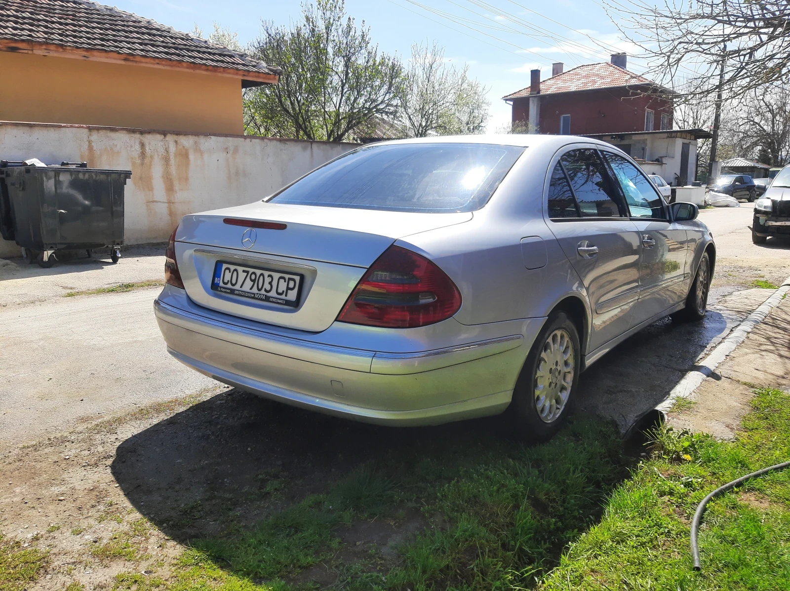 Mercedes-Benz E 270 2.7CDI, снимка 3 - Автомобили и джипове - 54225029