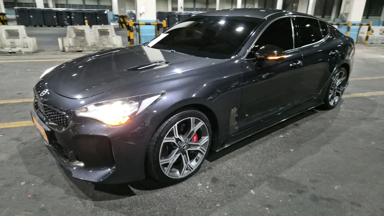 Kia Stinger 3.3T-AWD-GTLine-ОЧАКВАН ВНОС!