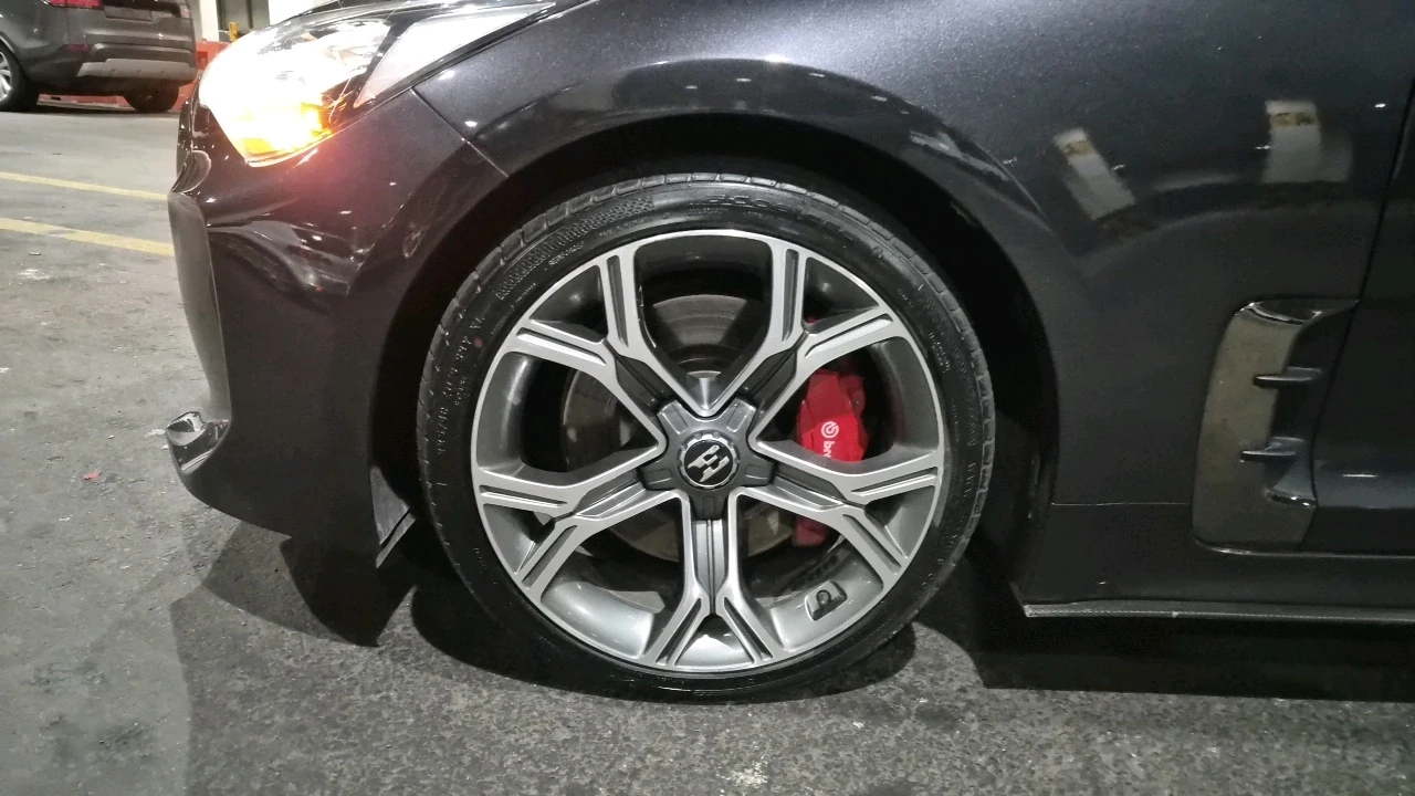 Kia Stinger 3.3T-AWD-GTLine-ОЧАКВАН ВНОС!, снимка 12 - Автомобили и джипове - 54254495