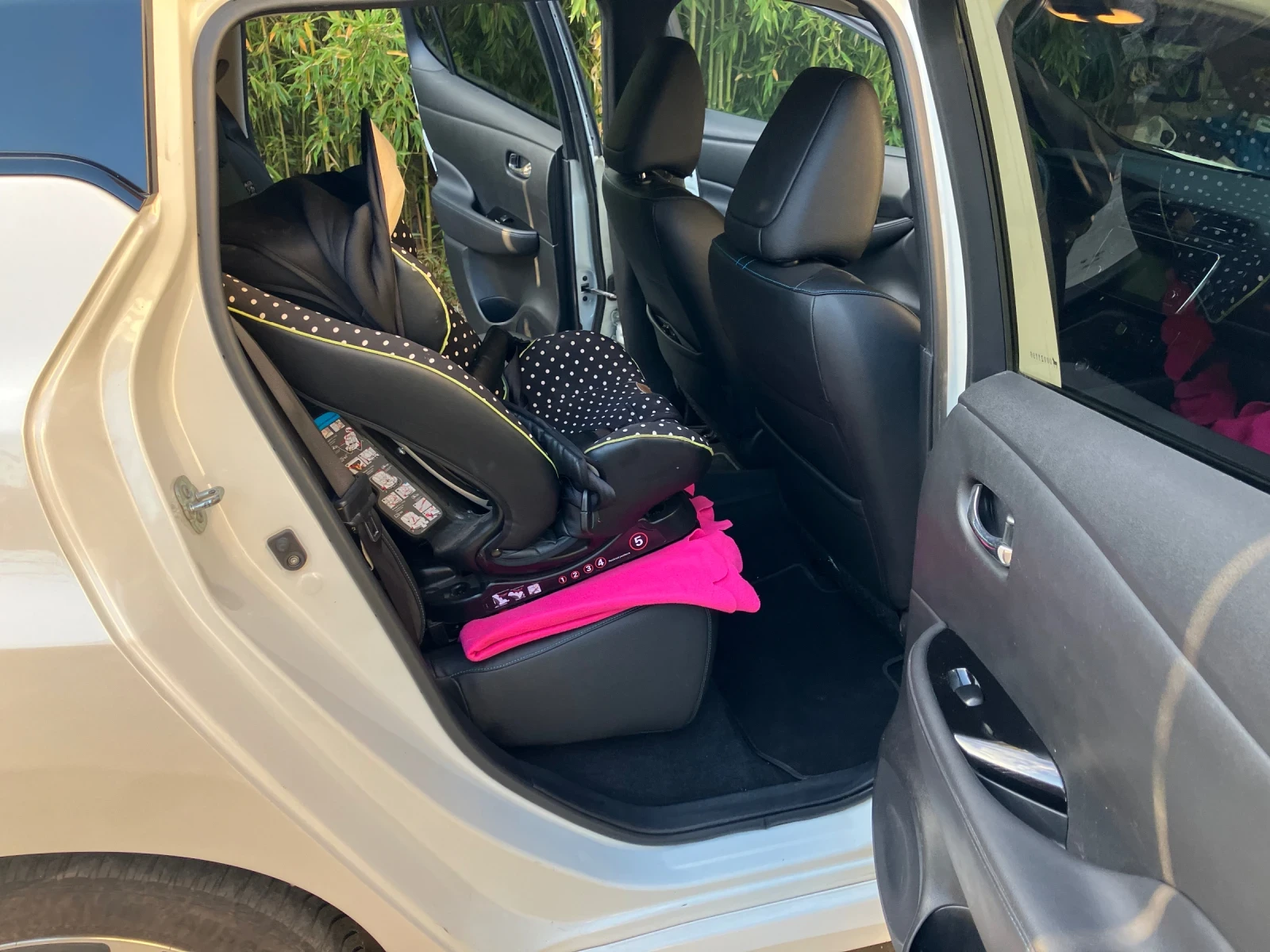 Nissan Leaf  | Mobile.bg � ����������� 9