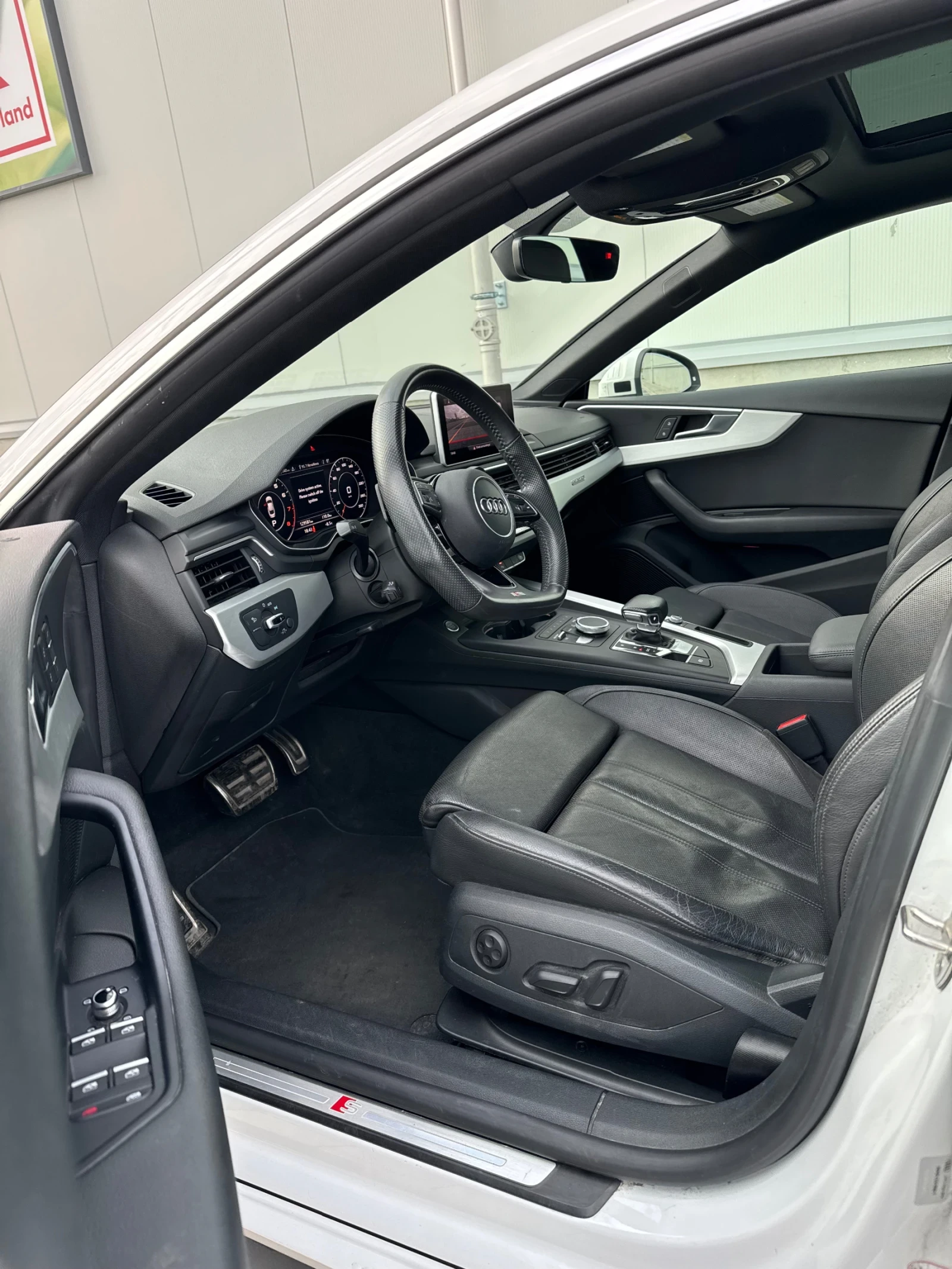 Audi A5 2.0 Prestige 3xS Line / Шибедах , снимка 6 - Автомобили и джипове - 54382381