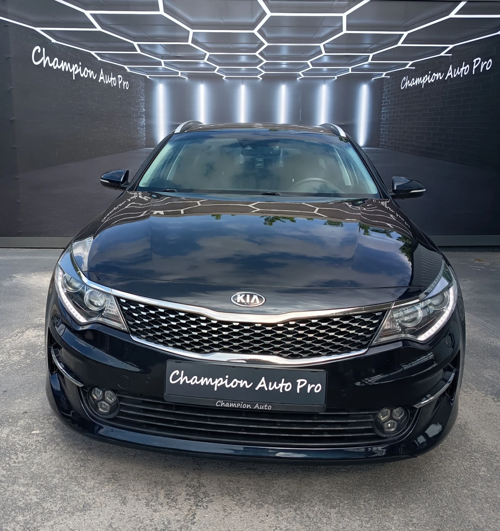 Kia Optima IV Sportwagon, снимка 2 - Автомобили и джипове - 54621489