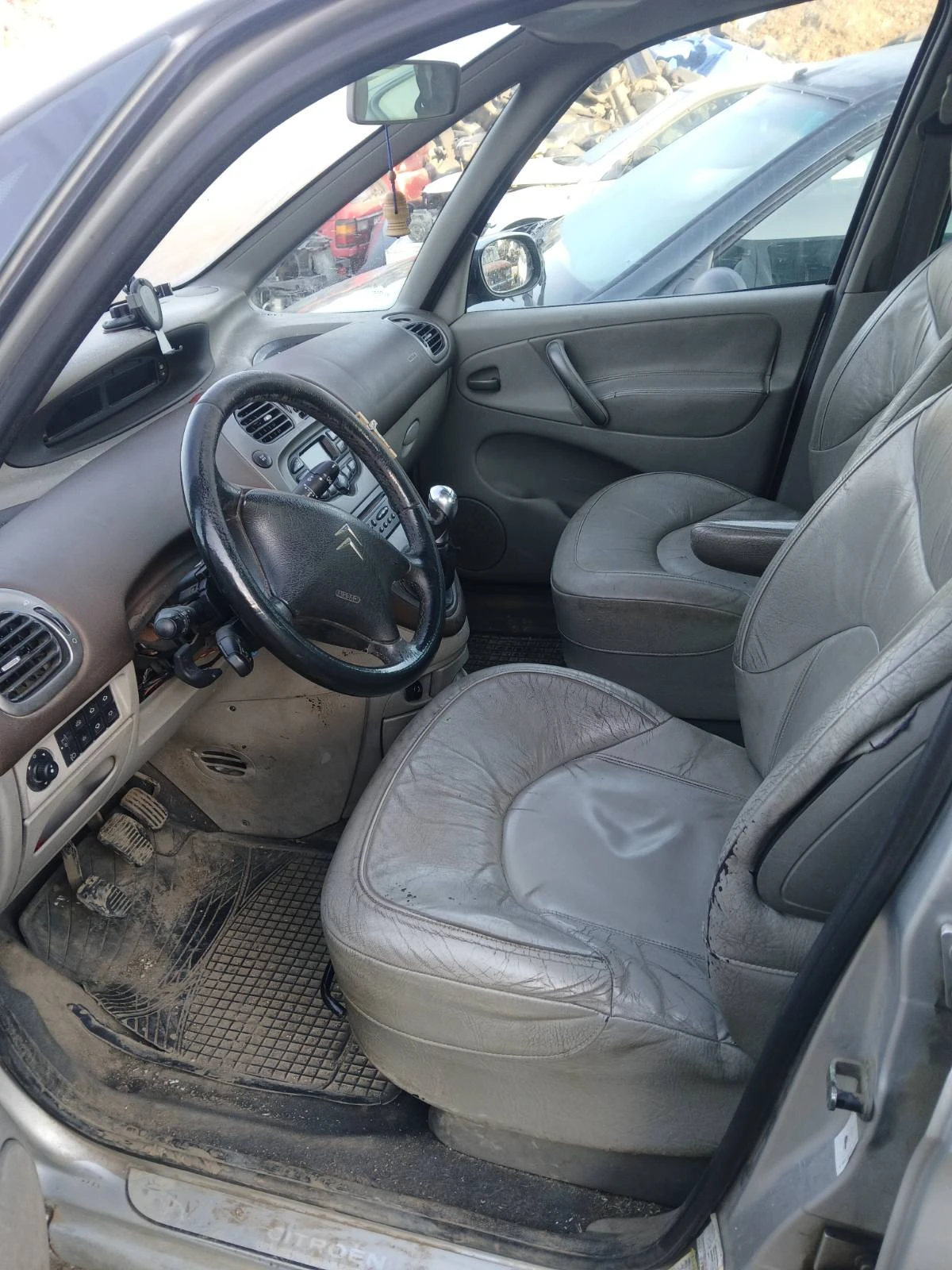 Citroen Xsara picasso, снимка 4 - Автомобили и джипове - 54707547
