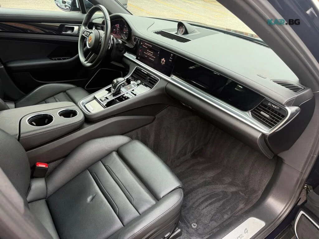 Porsche Panamera * PANORAMA * AWD * Автокредит * (Цена до България), снимка 14 - Автомобили и джипове - 55177211