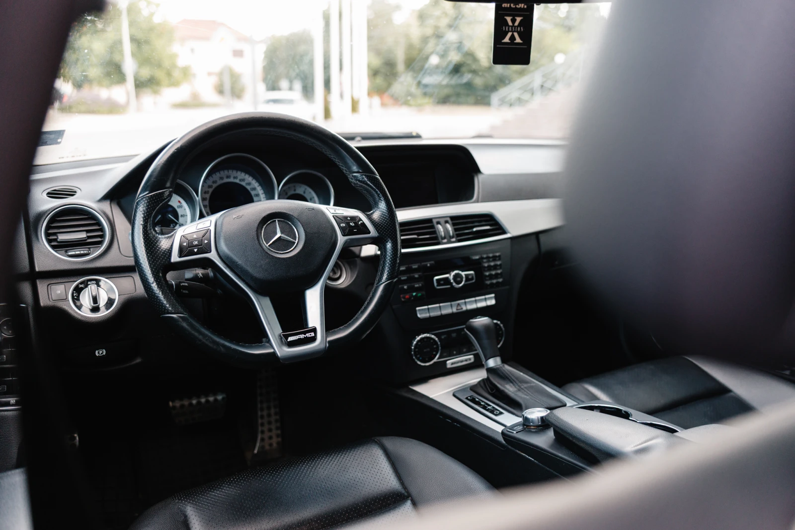 Mercedes-Benz C 300 AMG, снимка 7 - Автомобили и джипове - 55421108