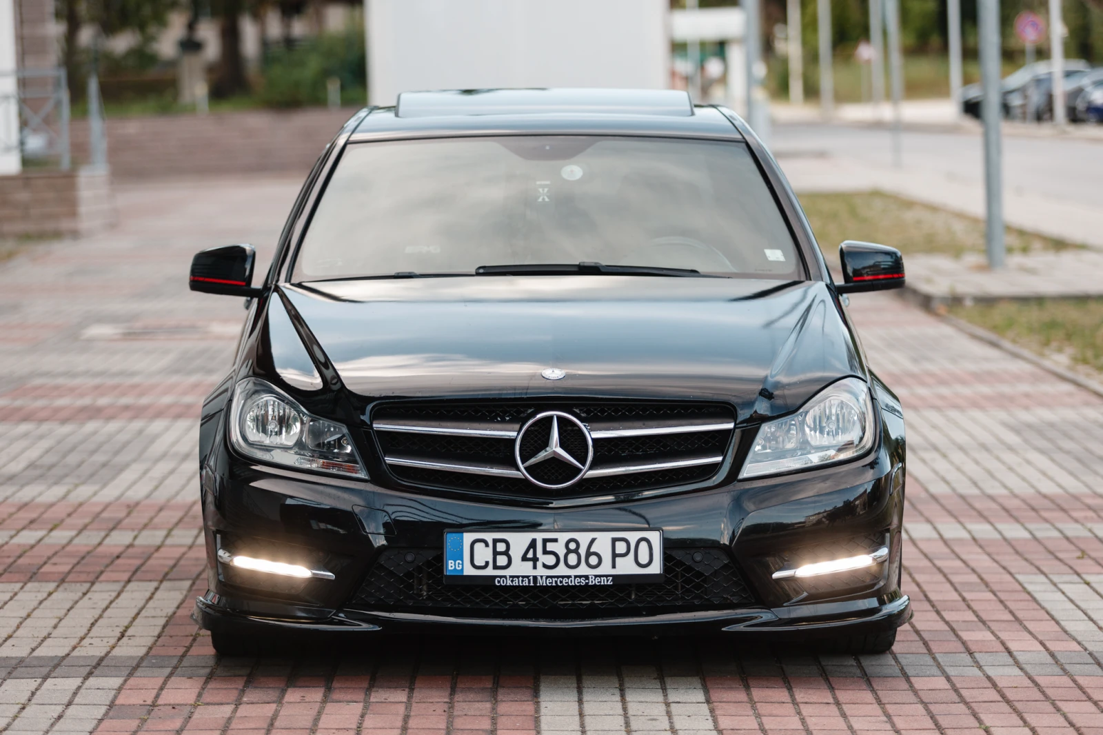 Mercedes-Benz C 300 AMG, снимка 2 - Автомобили и джипове - 55421108