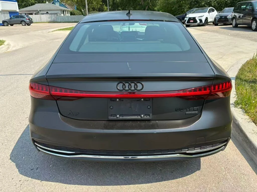 Audi A7 MATRIX* HUD* DIS* B&O* ОБДУХ* PANO, снимка 3 - Автомобили и джипове - 56042110