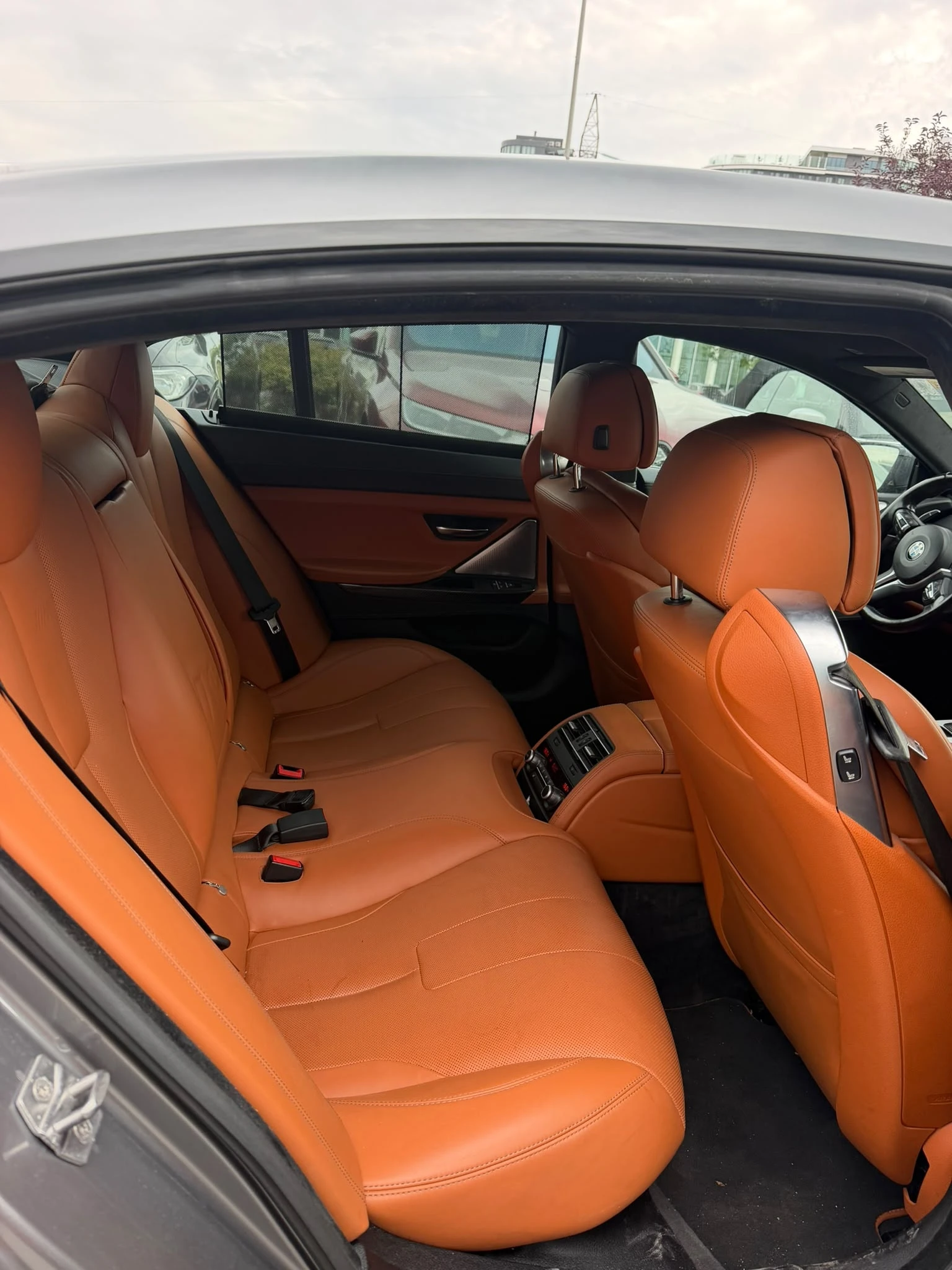 BMW M6 4dr Sdn Gran Coupe* CARFAX* B&O* ОБДУХВАНЕ* , снимка 12 - Автомобили и джипове - 56137069