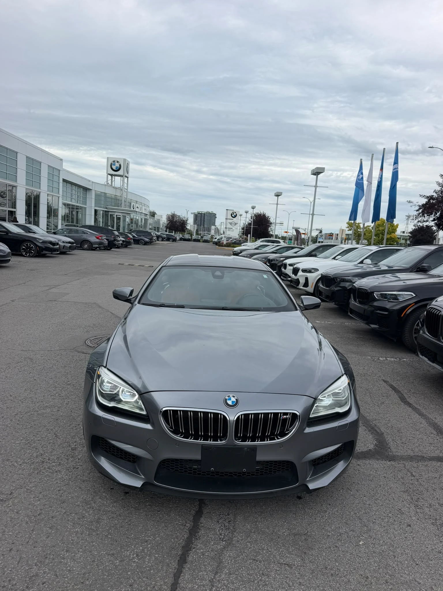 BMW M6 4dr Sdn Gran Coupe* CARFAX* B&O* ОБДУХВАНЕ* , снимка 5 - Автомобили и джипове - 56137069