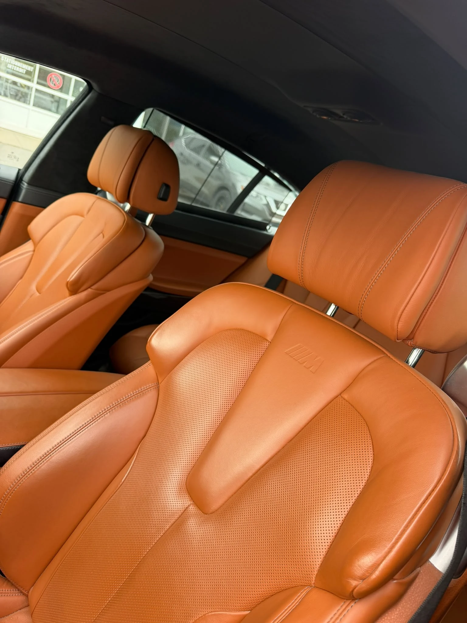 BMW M6 4dr Sdn Gran Coupe* CARFAX* B&O* ОБДУХВАНЕ* , снимка 11 - Автомобили и джипове - 56137069