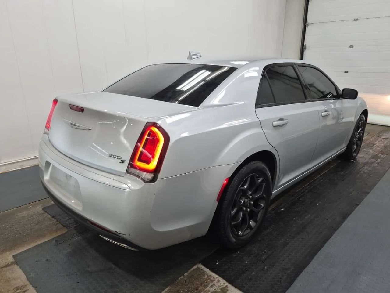Chrysler 300c * Awd 300s * ������� * KEYLESS *  | Mobile.bg � ����������� 4