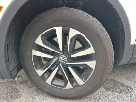 VW Tiguan CARFAX* *   *  | Mobile.bg    16