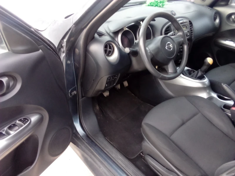 Nissan Juke, снимка 9 - Автомобили и джипове - 48445160