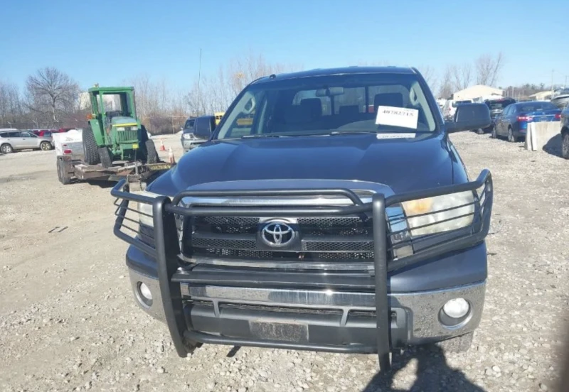 Toyota Tundra, снимка 3 - Автомобили и джипове - 48683295