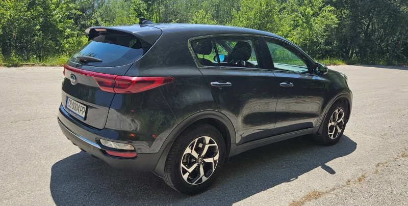 Kia Sportage, снимка 4 - Автомобили и джипове - 50750923